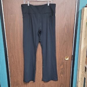 GAP Fit Size XL Black High Rise Flare Yoga Leggings